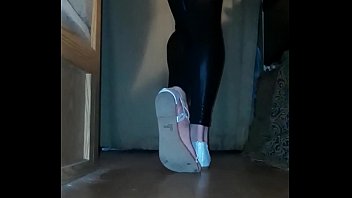 Cute new clothes and sandals for blowjobs and other fun