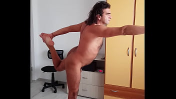 george tătărău, un personaj pur nesemnificativ și fără importanța încearcă să realizeze yoga sănătate curată  in 29 Oct. 2020