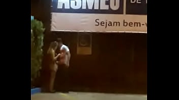 Casal flagrado se masturbando na rua em Pouso Alegre MG